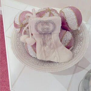 Hand Made Luxury Knit Mini Christmas Stocking with 4 mini guest soaps